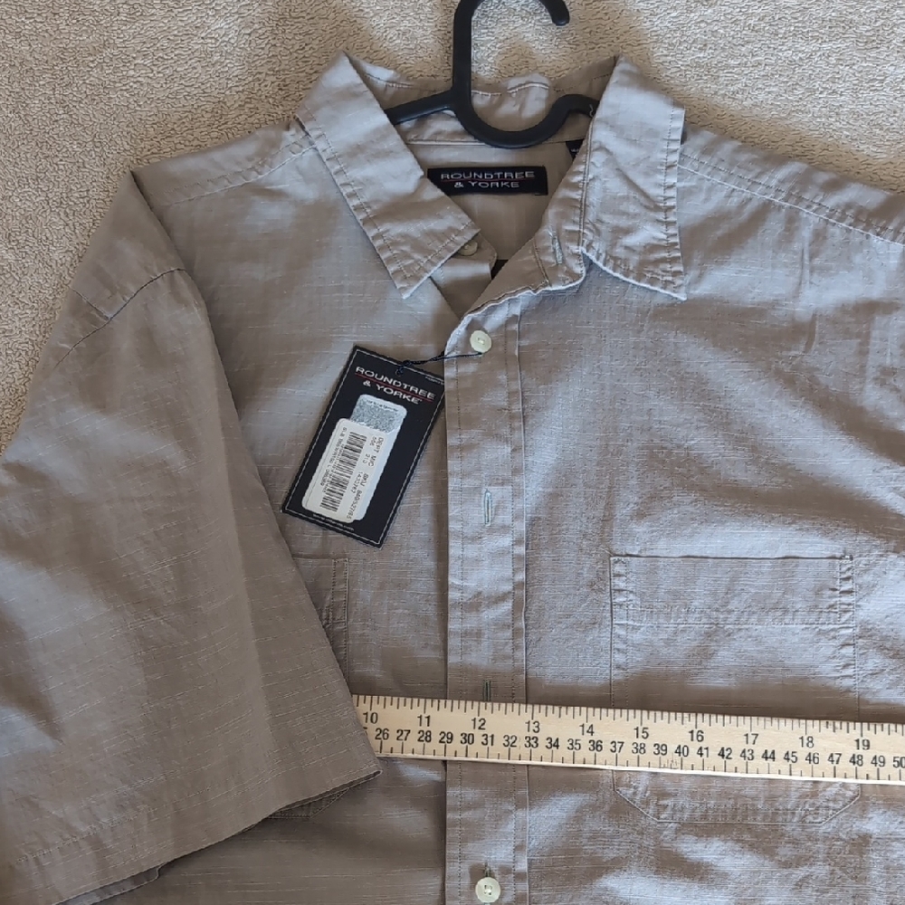 Roundtree & Yorke Gray Casual Button Down Shirt